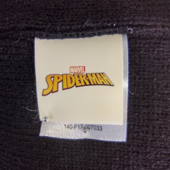 SOLD Marvel Spider-Man Children 4-9 yrs Hat & Gloves Set - Picture 9 of 11